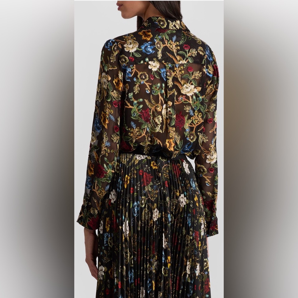 Alice + Olivia Tapestry Trails Willa Placket Top - Picture 2 of 8